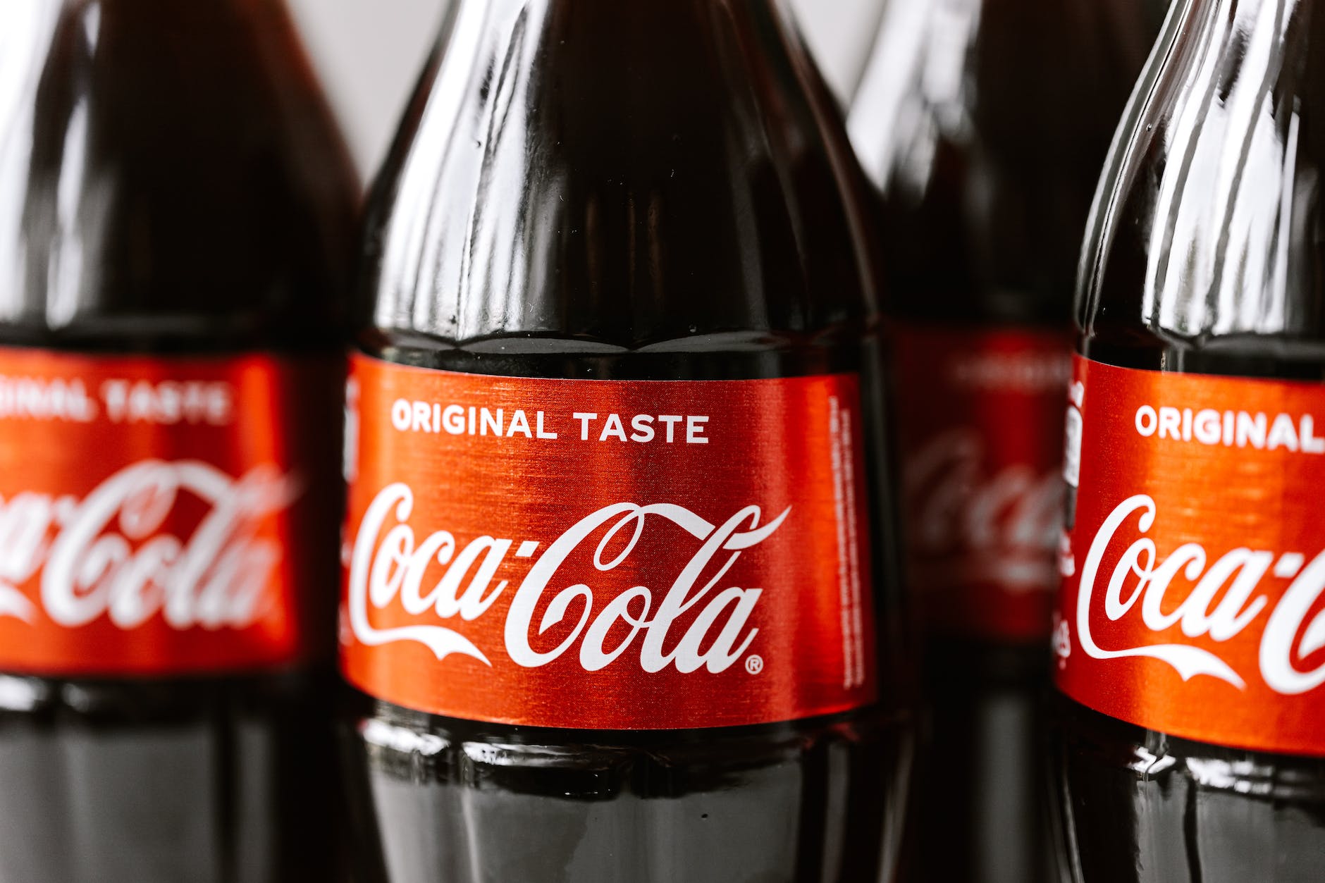 Coke Zero vs Diet Coke: Which One Is Better And Why?